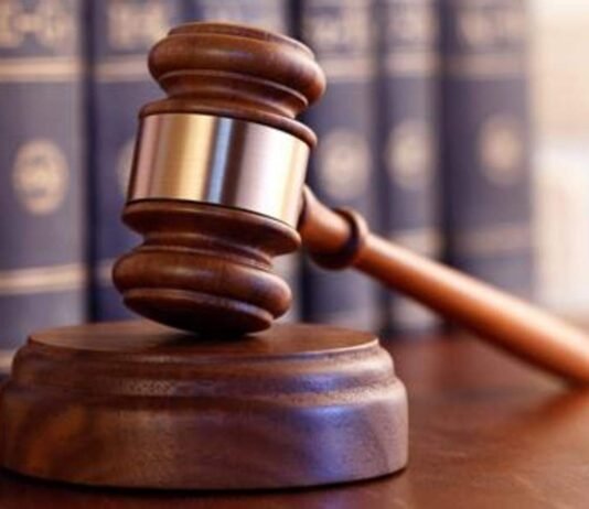 Chhattisgarh News: ग्रामीण को पेड़ से उल्टा लटका कर की थी पिटाई, कोर्ट ने चार लोगों को न्यायिक हिरासत में भेजा