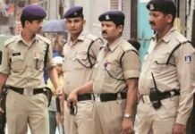 घर में डकैती मामला ,पुलिस ने तीन और आरोपियों को पकड़ा