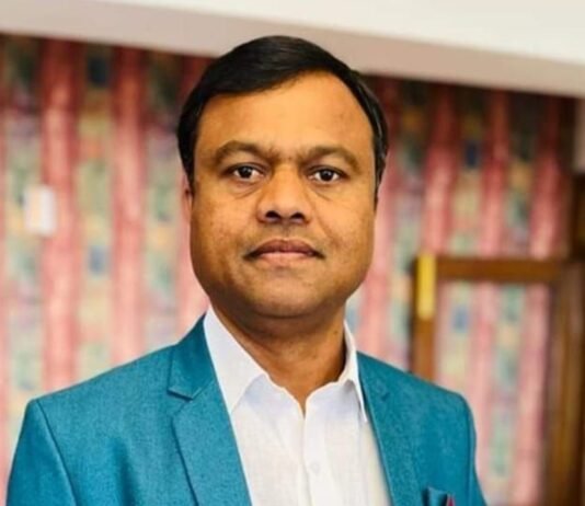 भूपेश बघेल और अन्य कांग्रेस नेताओं के नेतृत्व में चुनाव लड़ेंगे: दीपक बैज